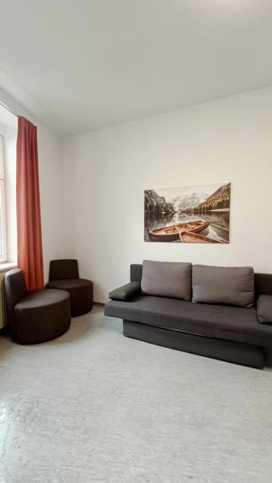 Near Schoenbrunn - Economy Rooms In Shared Apartment At Meidling Train Station Wenen Buitenkant foto