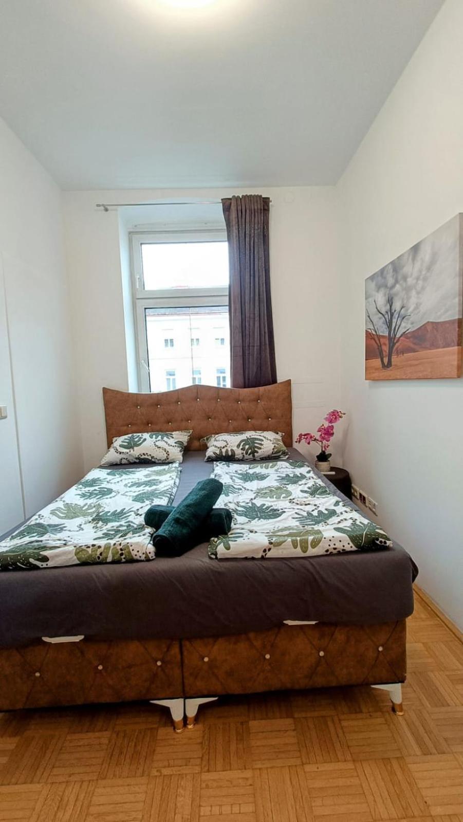 Near Schoenbrunn - Economy Rooms In Shared Apartment At Meidling Train Station Wenen Buitenkant foto